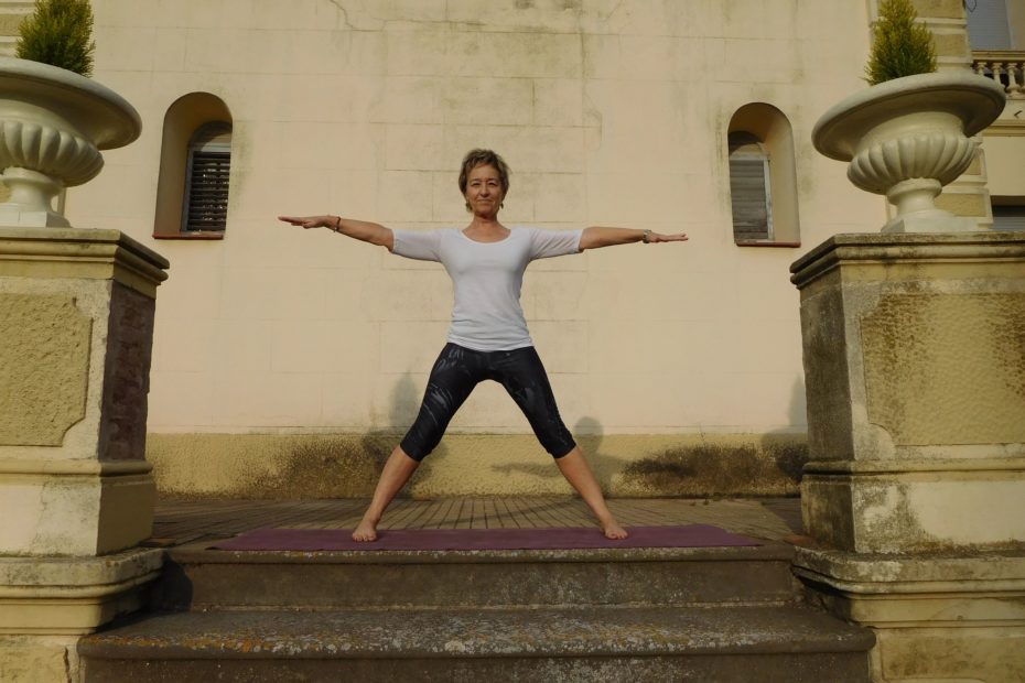 Els beneficis del ioga són en les postures fàcils