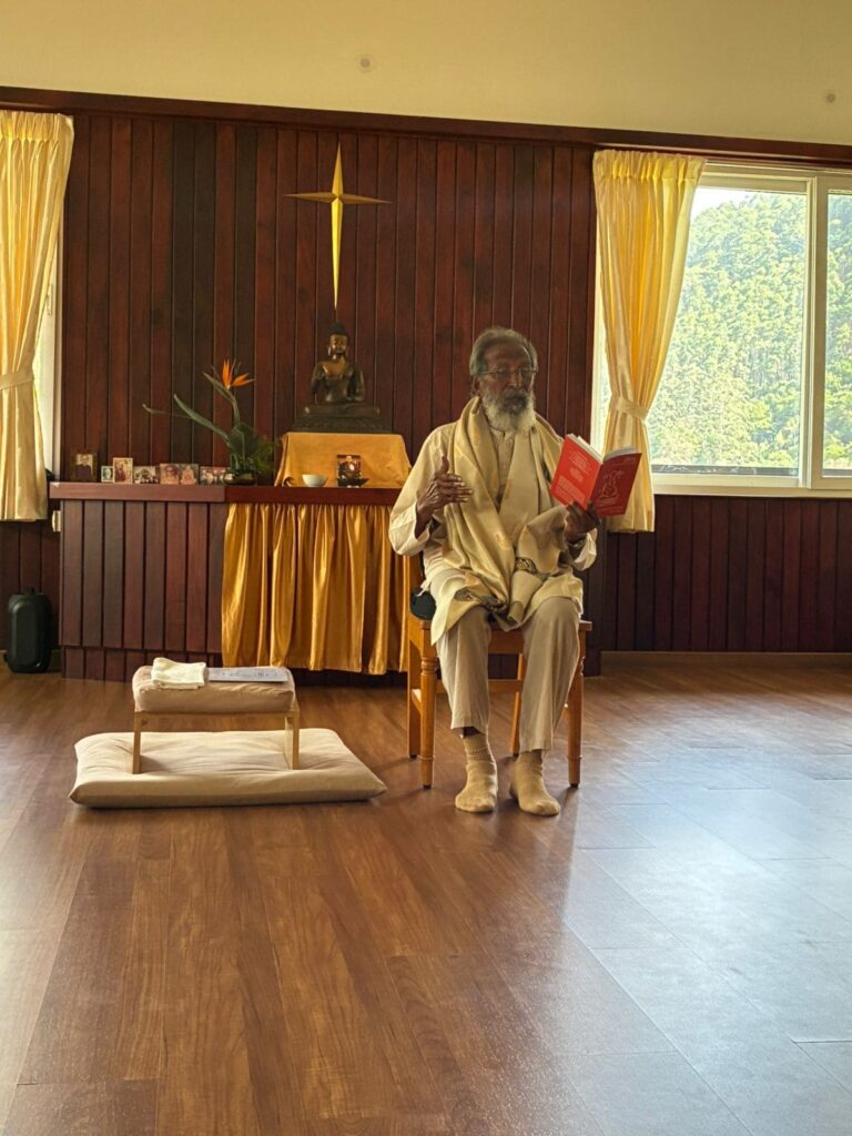 AMA Samy en un seminari sobre koans